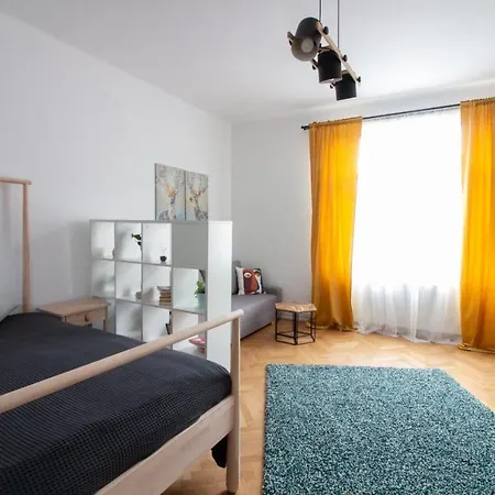 Balcescu 18 * Brasov