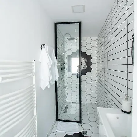Apartment Balcescu 18 *