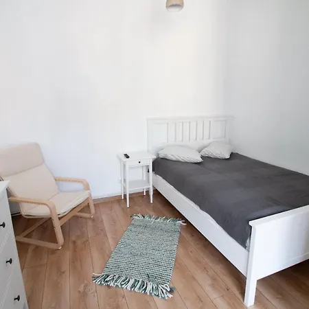 Balcescu 18 Apartment